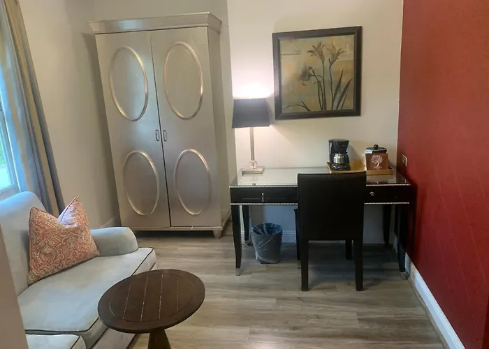 L.A. Sky Boutique Hotel