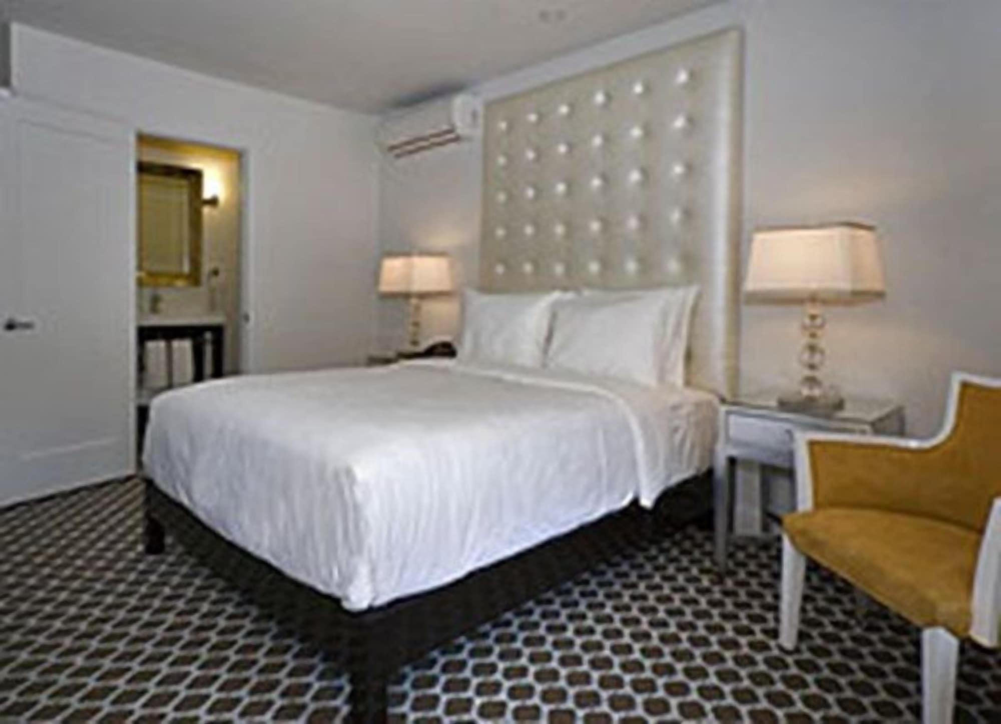 L.a. Sky Boutique Hotel 3*