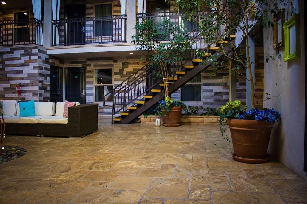 Hotel L.a. Sky Boutique 3*