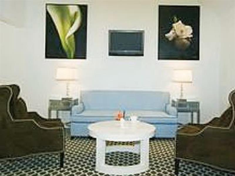 L.a. Sky Boutique Hotel 3*