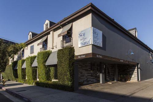 L.a. Sky Boutique Hotel
